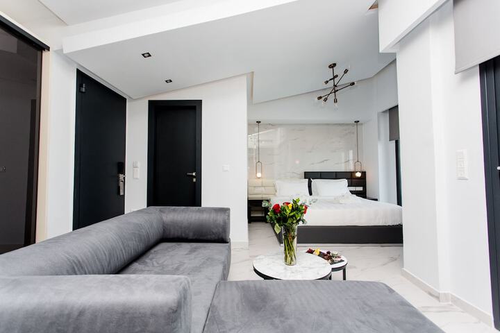 Room 16 of 48