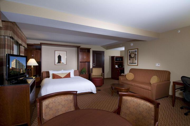 1 King Premium with in Room Drinks Snacks (21 of 31)