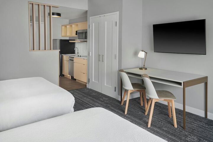 Room 18 of 43