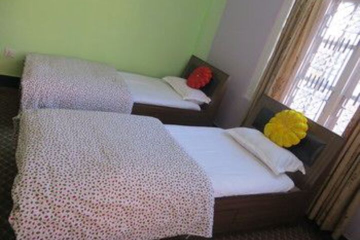 Room 16 of 30