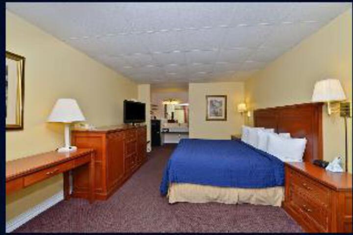 Room 15 of 25
