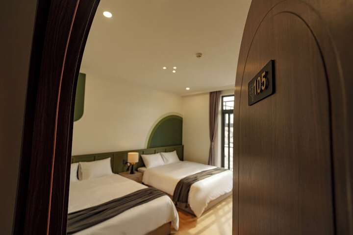 Room 17 of 71