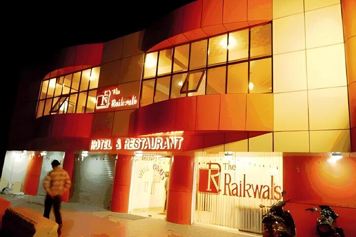 The Raikwals Hotel and Resturant