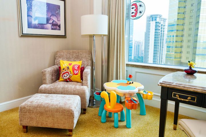 Room 102 of 229