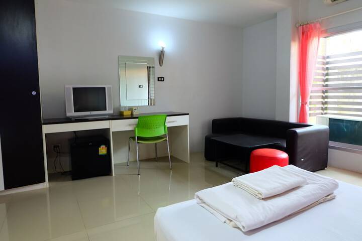 Room 13 of 21