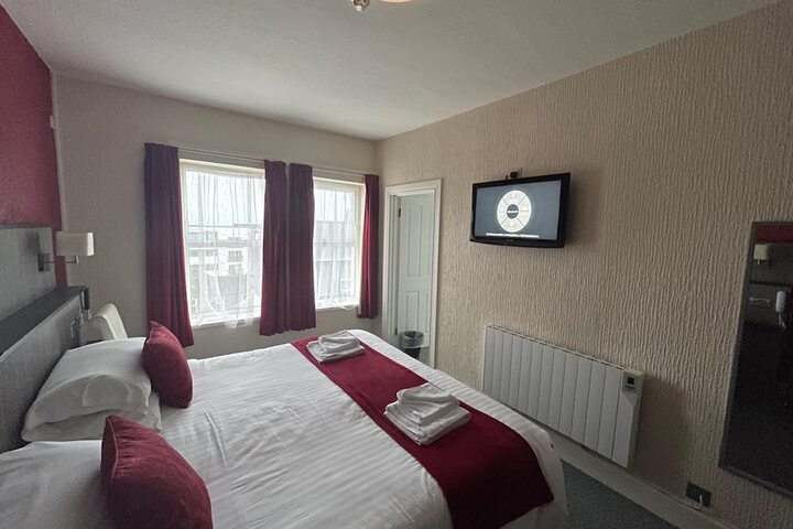 Room 7 of 26