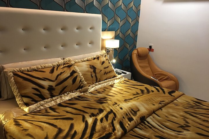 Room 14 of 34