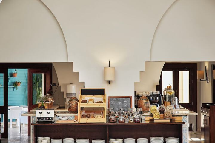Breakfast area