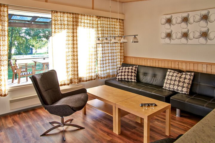 Room 10 of 38