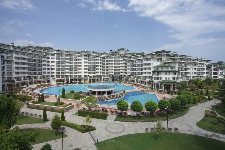 Hotel 74 of 81