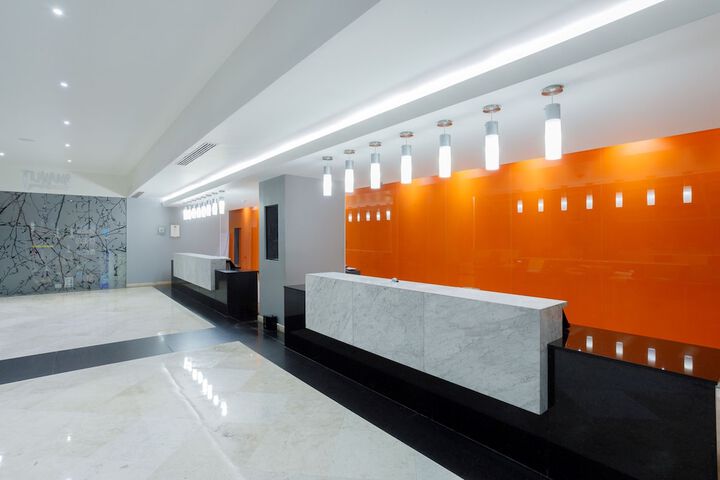 Check-in/check-out kiosk