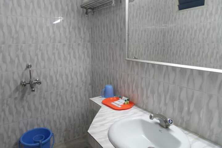 Room 51 of 66