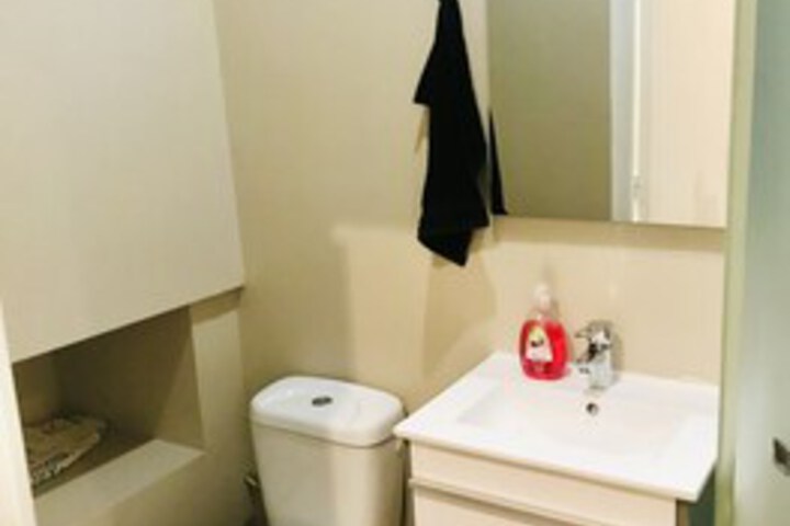 Room 2 of 19