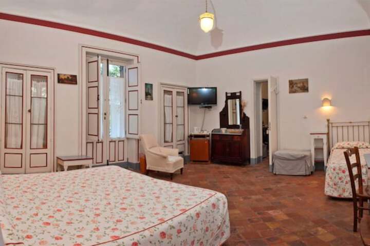 Room 18 of 26