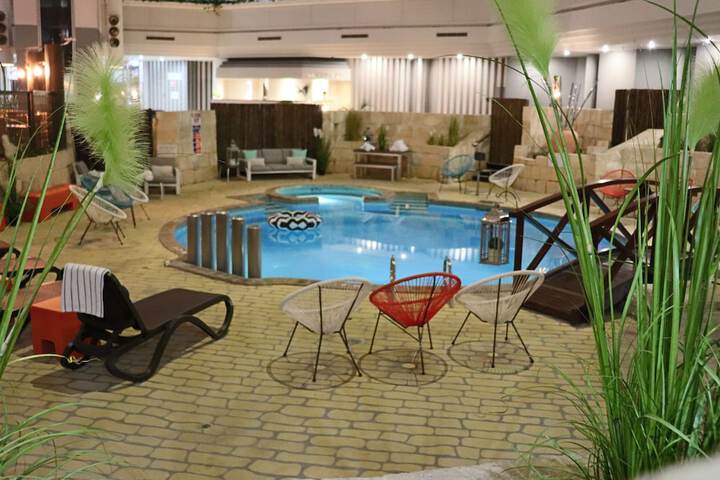 Pool 61 of 85