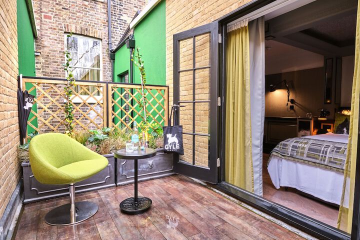 Terrace/Patio 40 of 58