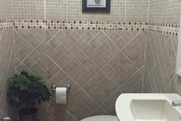 Room 7 of 17