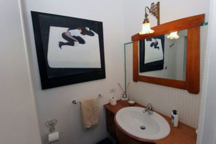 Room 5 of 20