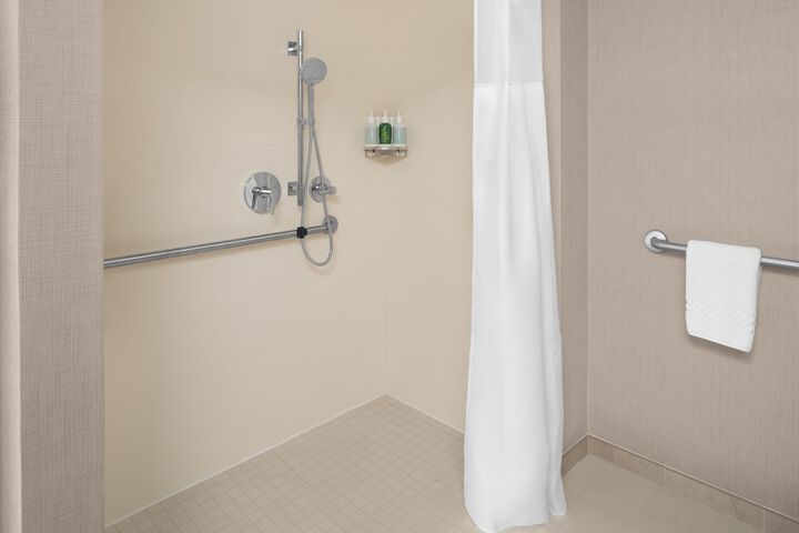 Room 15 of 35