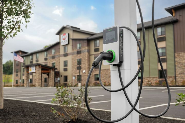 Electric vehicle charging station