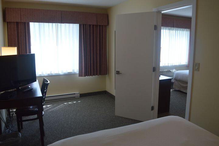Room 22 of 82