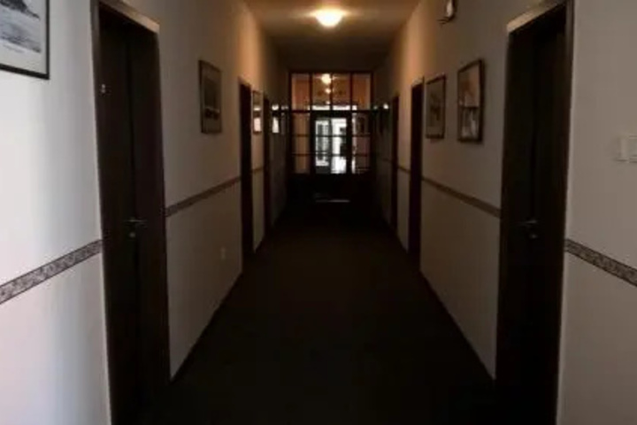 Room 14 of 24