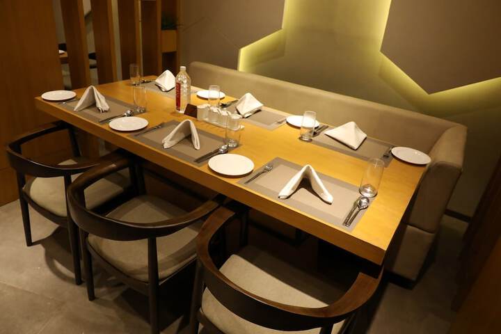 Dining 41 of 45