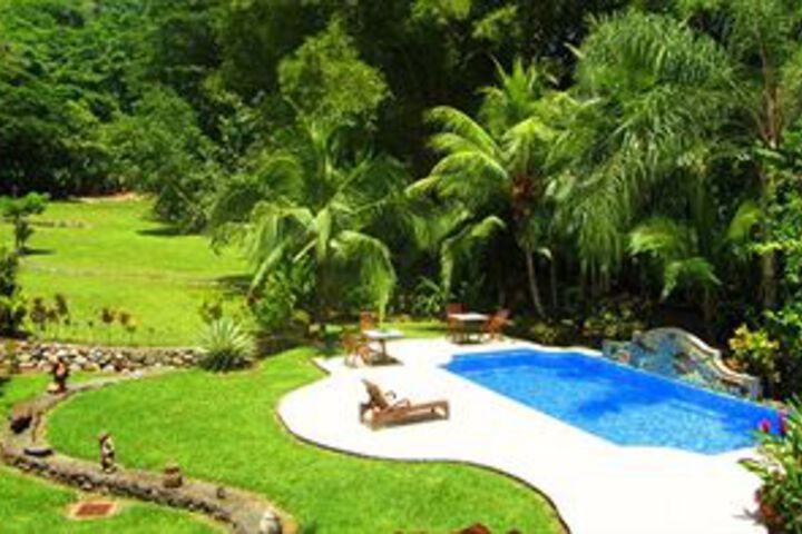 Pool 21 of 25