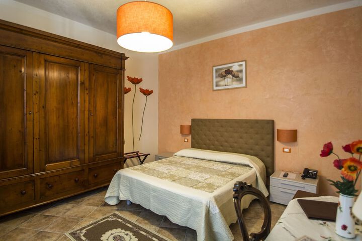 Room 9 of 53