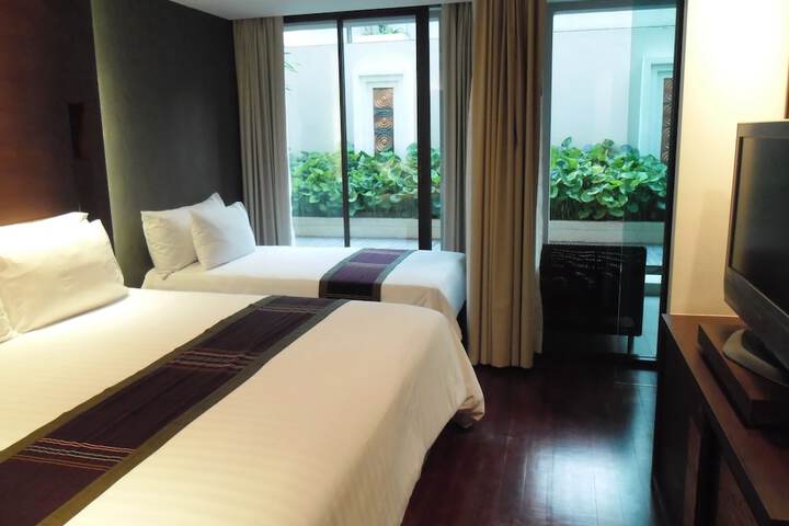 Room 7 of 175