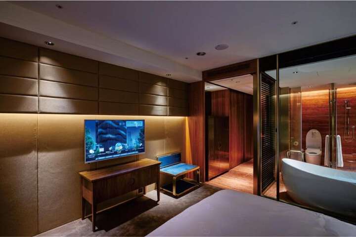 Room 19 of 49