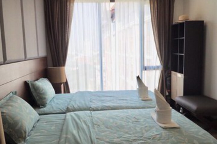 Room 12 of 61