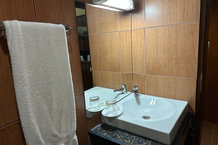 Room 19 of 34