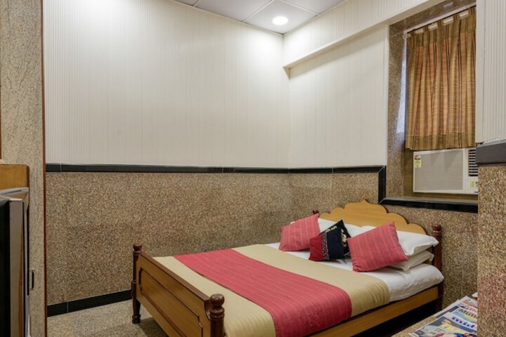 Room 17 of 68