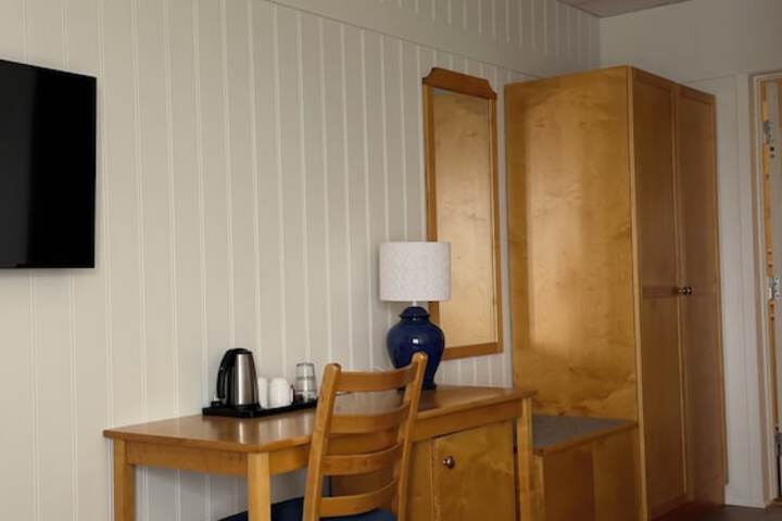 Room 26 of 86