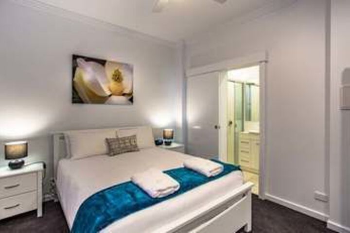 Room 3 of 6