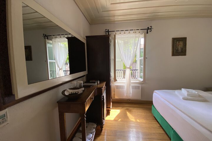 Room 12 of 81
