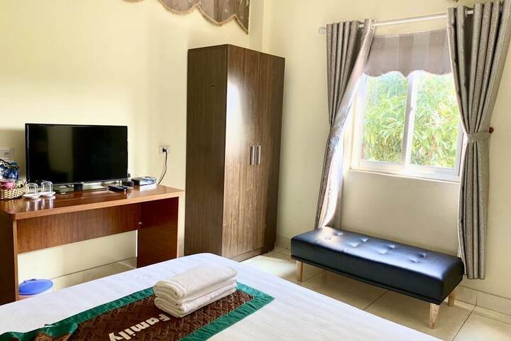 Room 18 of 74