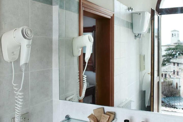 Clean Restrooms