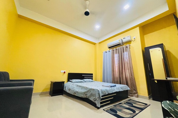 Room 10 of 19