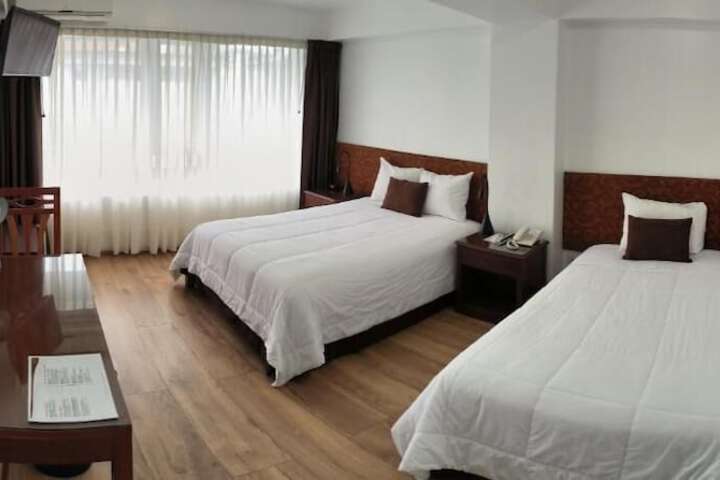 Room 35 of 66