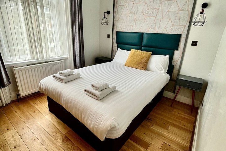 Room 16 of 59