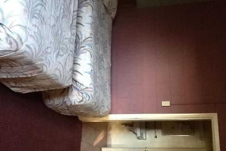 Room 14 of 28