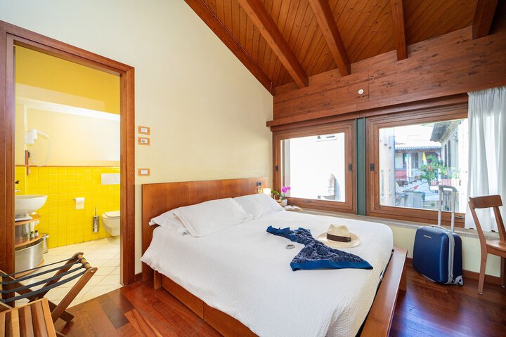 Room 20 of 83