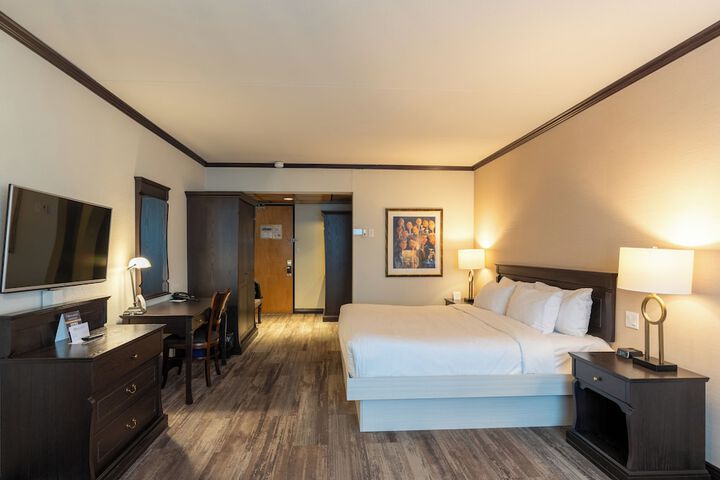 Room 13 of 70