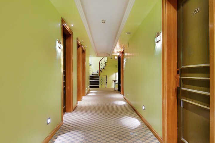 Ballroom/Hall 45 of 53