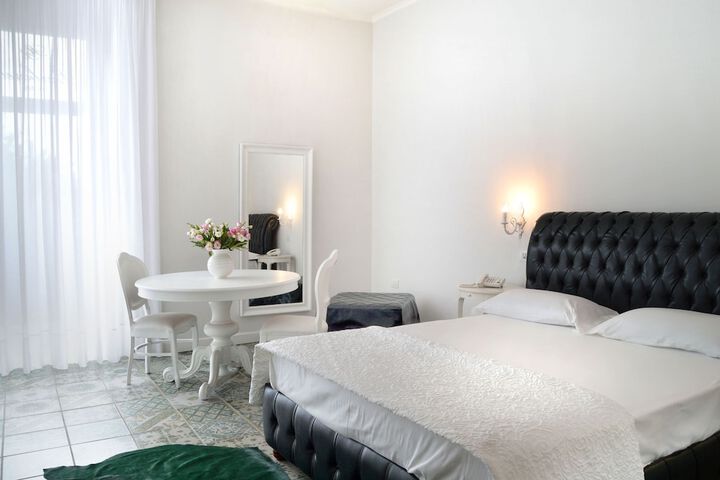 Room 21 of 79