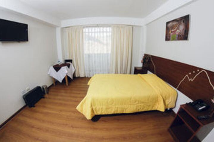 Room 25 of 34