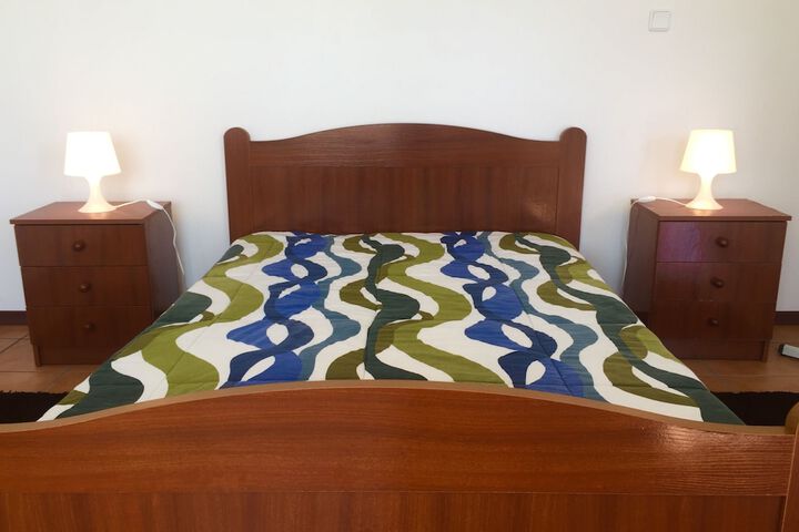 Room 5 of 28