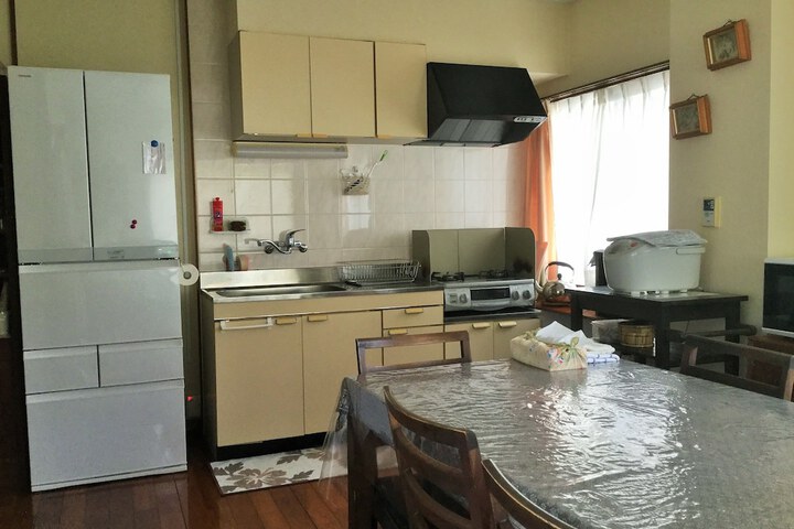 Room 9 of 35
